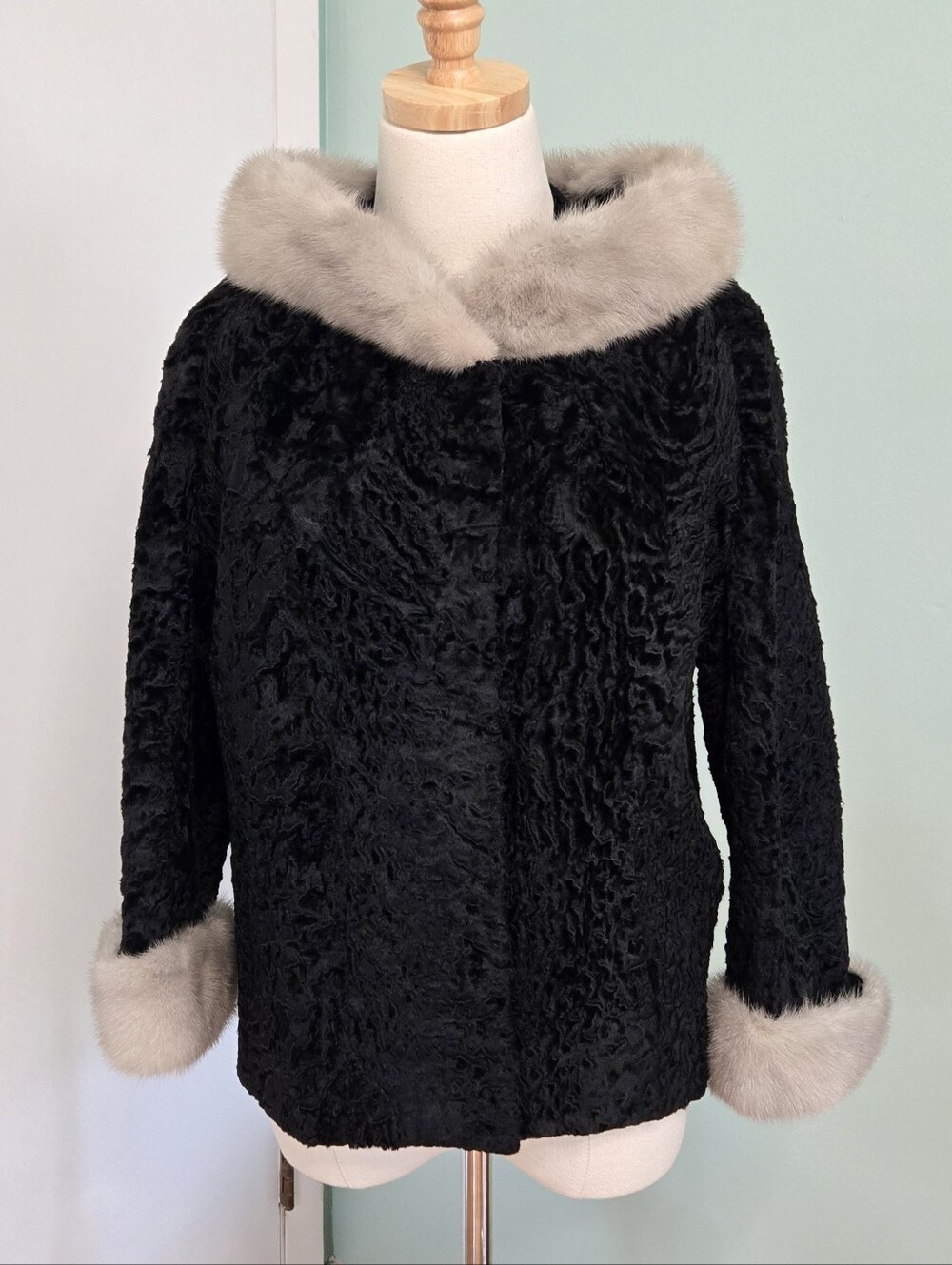 Vintage Persian Lamb Swing Coat With Mink Cuffs And Standup Collar - Pockets!